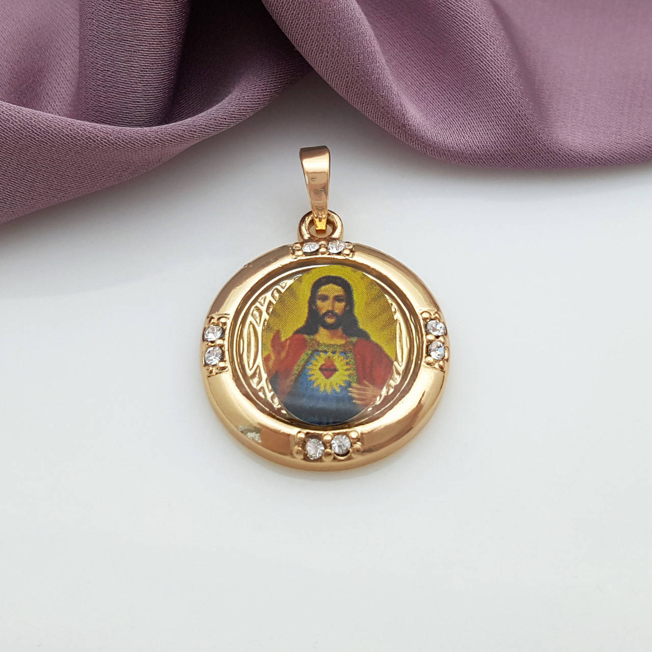 

Ладанка "Иисус Христос", вставка цирконий, медсплав Xuping, 18К