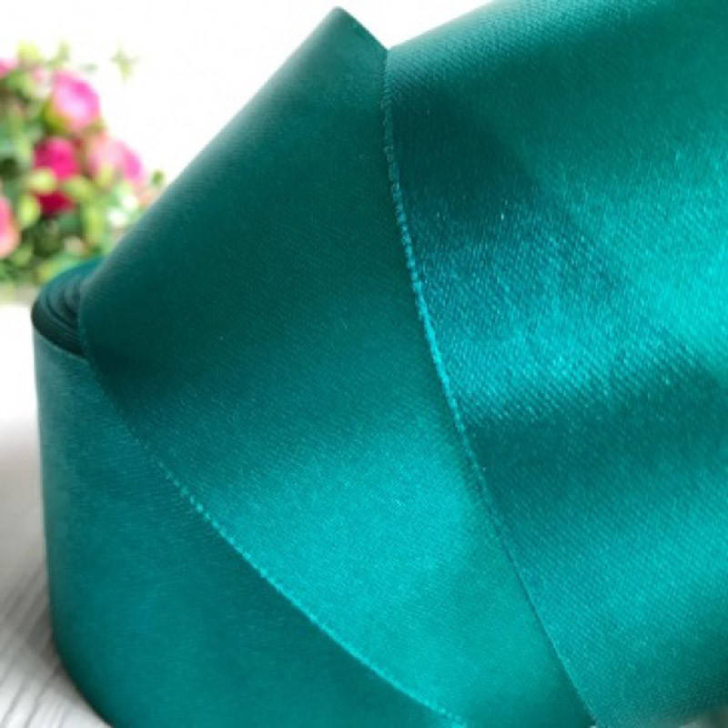 

Лента атласная изумрудная 5*33м