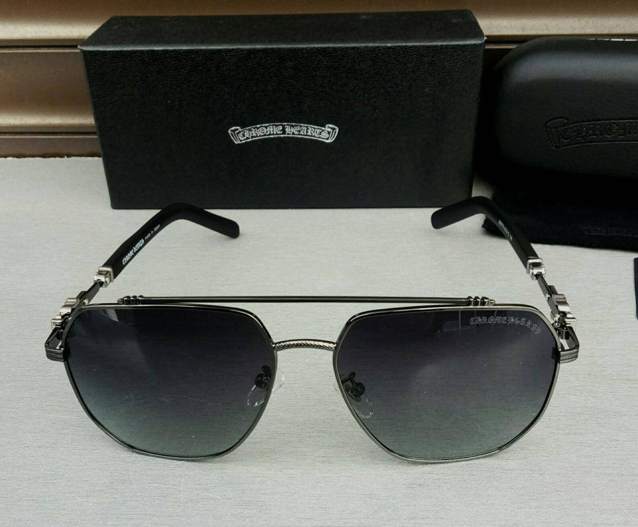 

Очки Chrome hearts мужские солнцезащитные поляризированые с градиентом