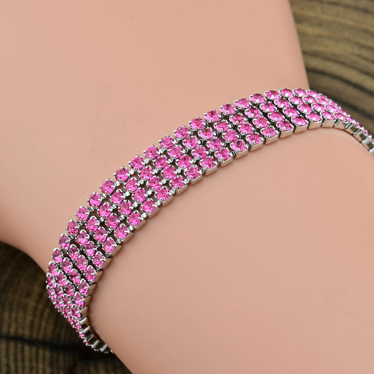 

Браслет Xuping 41723 Ваше Высочество ширина 8 мм малиновые фианиты пота БЗ длина 17+3