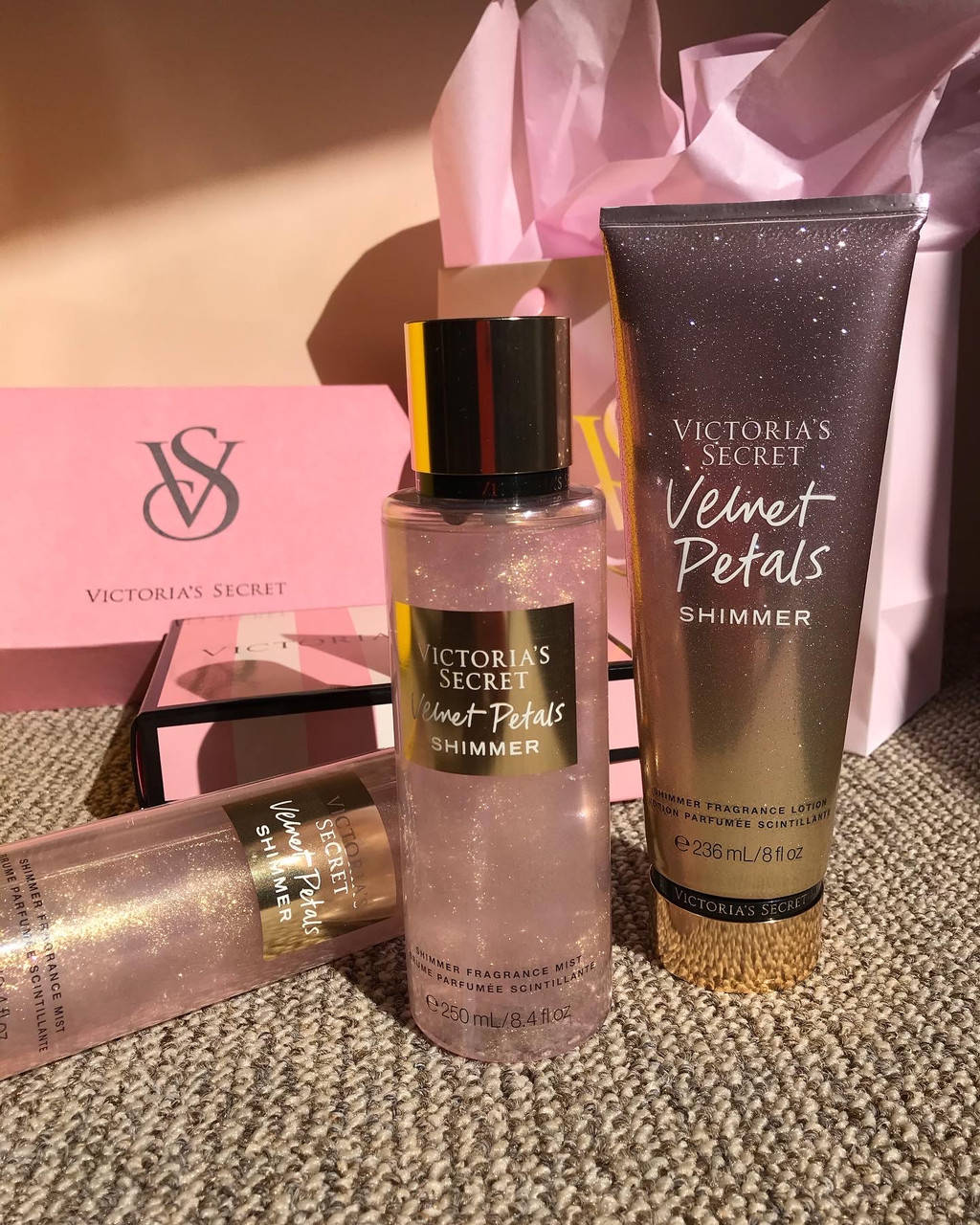 

Спрей для тела Velvet Petals от Victoria’s Secret