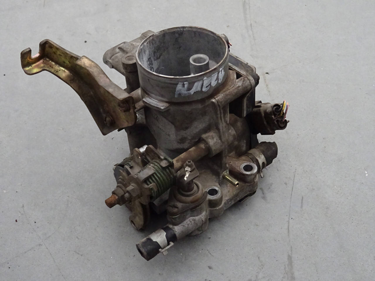 

Дроссельная заслонка NISSAN ALMERA I N15 1.4 16V