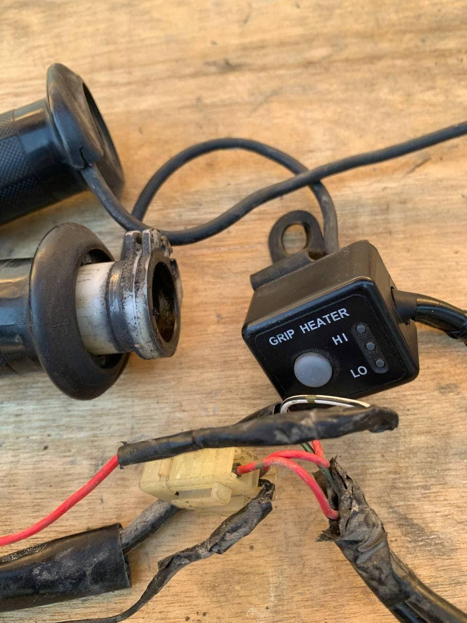 

Подогрев ручек на мопед Yamaha Gear 2T 4T SA16j SA36j SA39j Vino 4T
