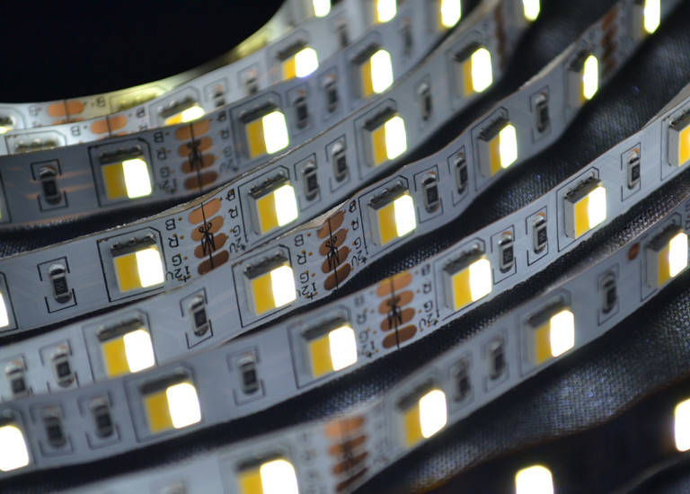 

Светодиодная лента Multi White SMD5050 60LED/m (IP65) CCT