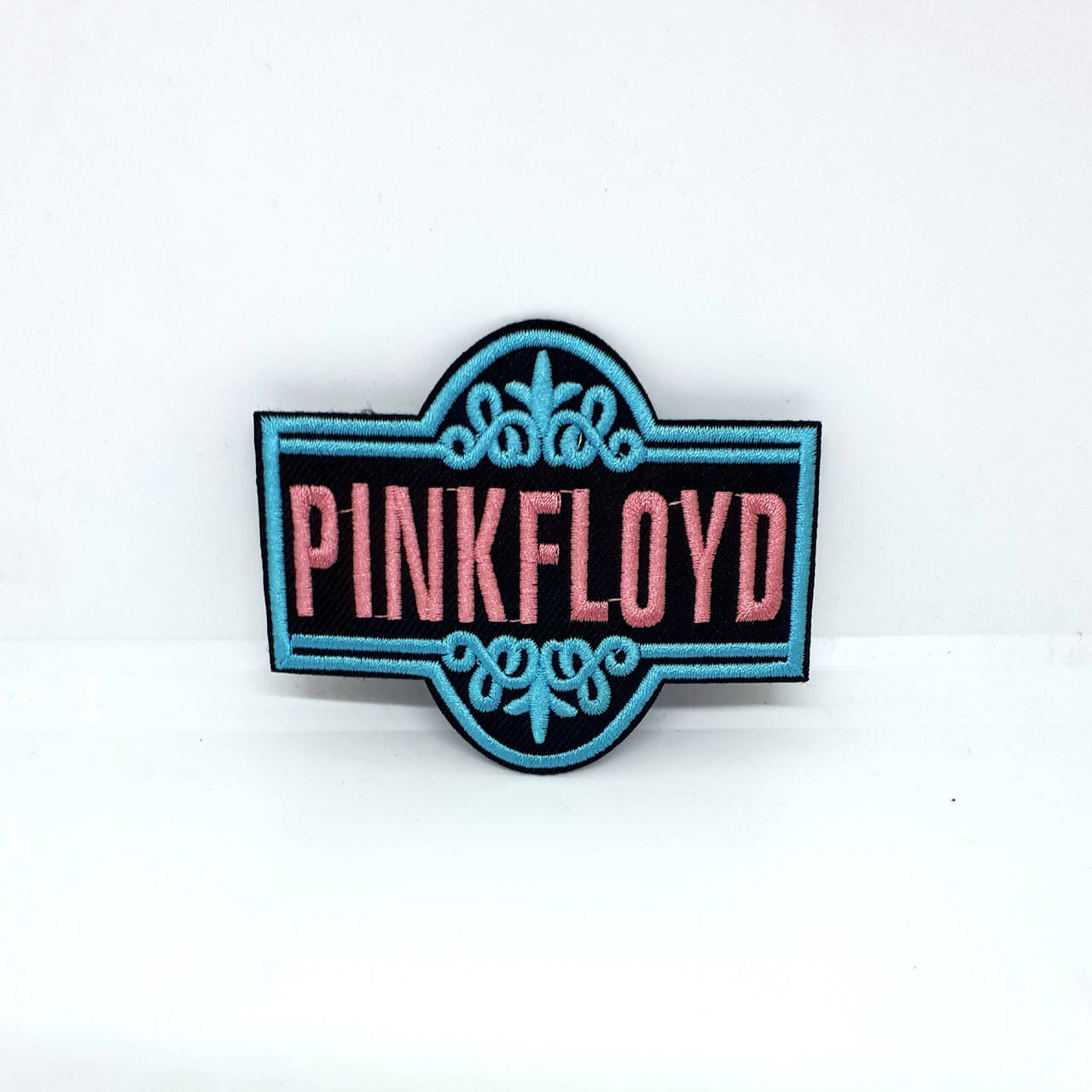 

Нашивка термо с вышивкой " Pink Floyd"