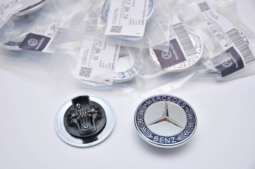 

Шильдик/эмблема на капот Mercedes w124(рестайл)/w210/w202/w203/w140/w211