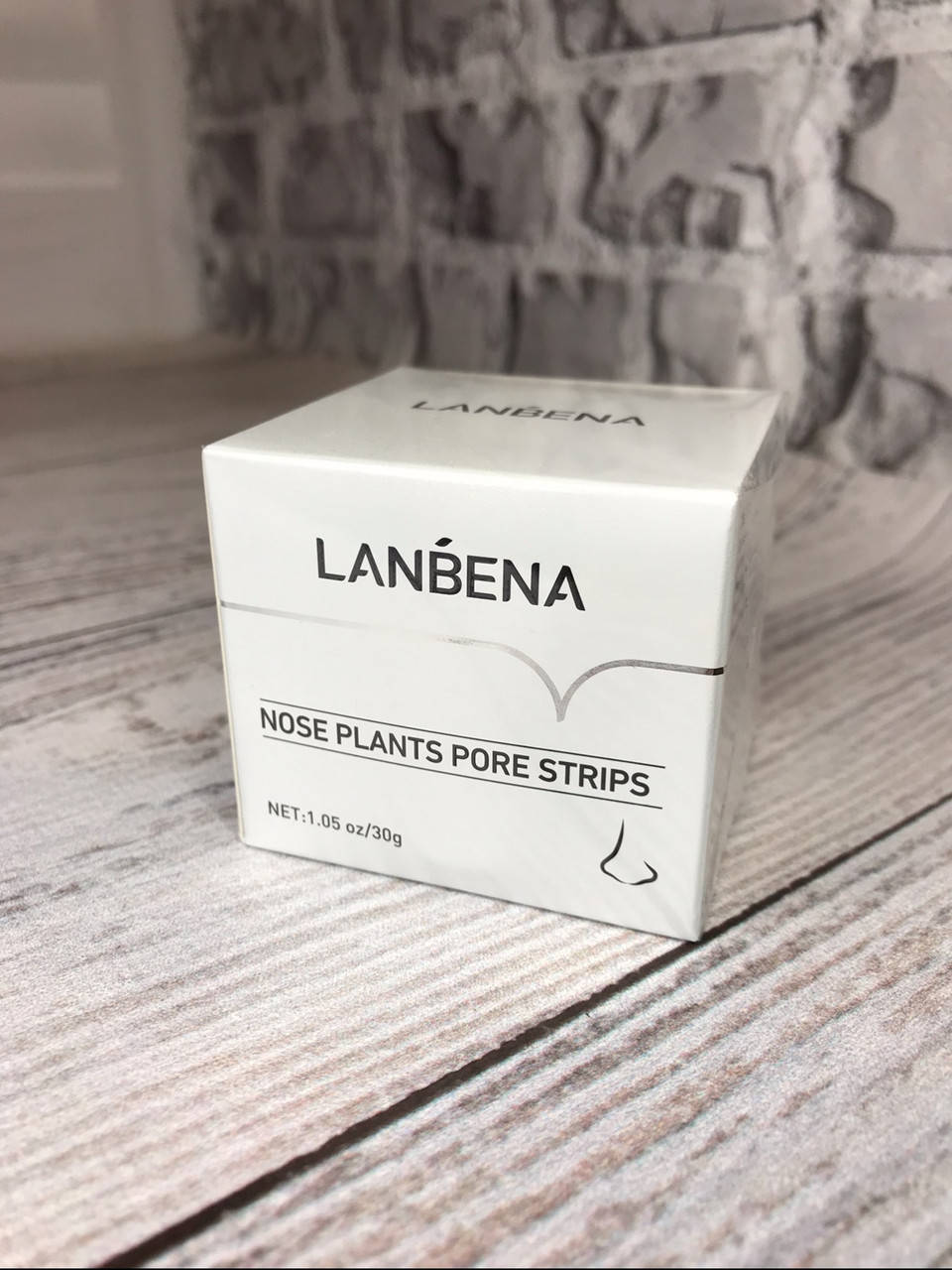 

Очиститель Lanbena Nose от угрей и черных точек 30 g и полоски