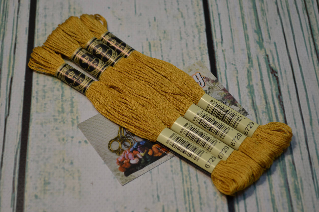 

Мулине Royal Broderie, цвет №729