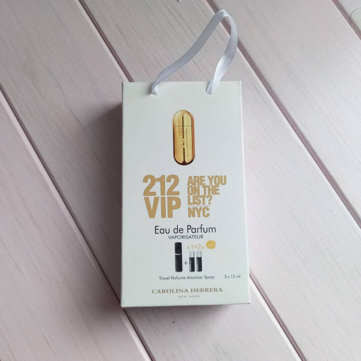 

Carolina Herrera 212 Vip Woman edp 3x15ml - Trio Bag