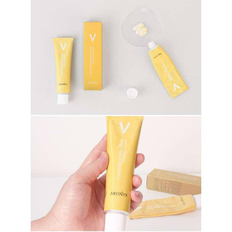 

Medi Flower / Тонизирующий витаминный крем с пептидами Vitamin Brightening Cream