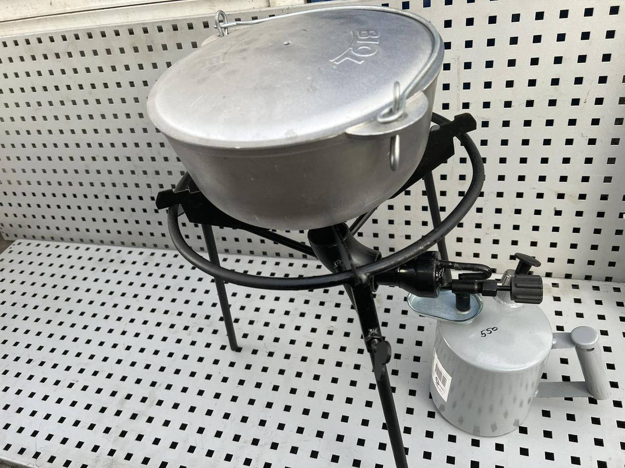 

Подставка тренога под паяльную лампу