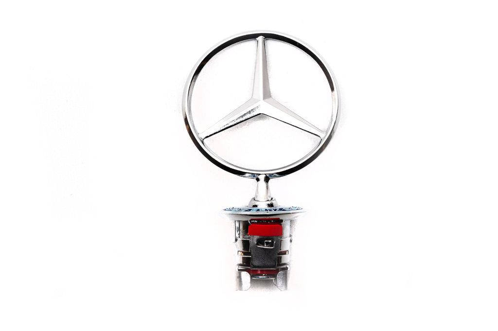 

Эмблема прицел (с надписью) Mercedes E-сlass W211 2002-2009 гг. TMR Значок Мерседес Бенц Е-Класс W211