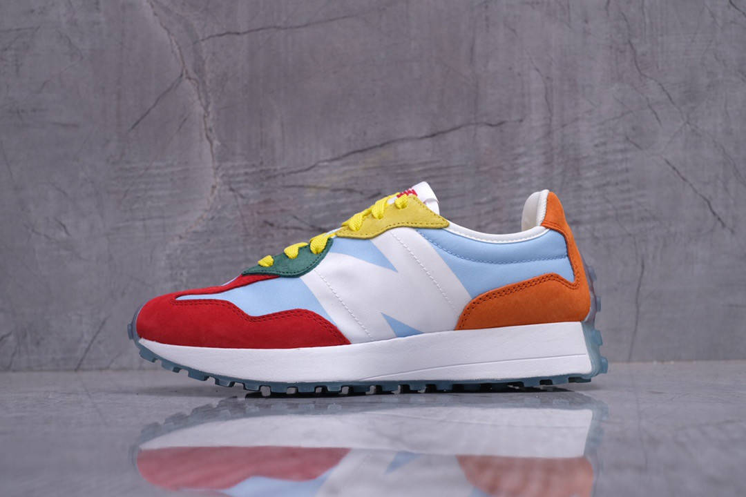 

Женские кроссовки New Balance 327