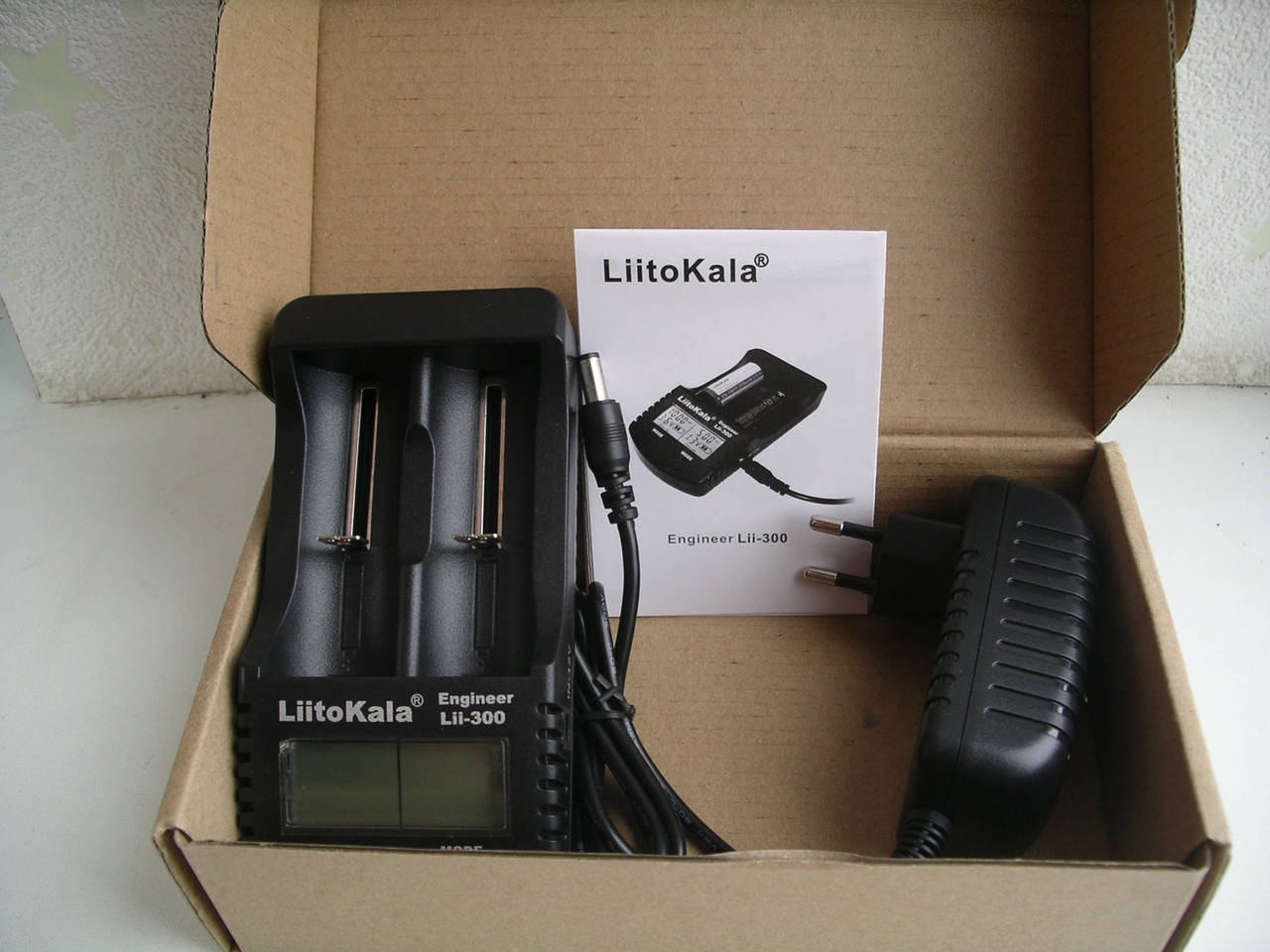

Зарядное устройство LiitoKala Engineer Lii-300