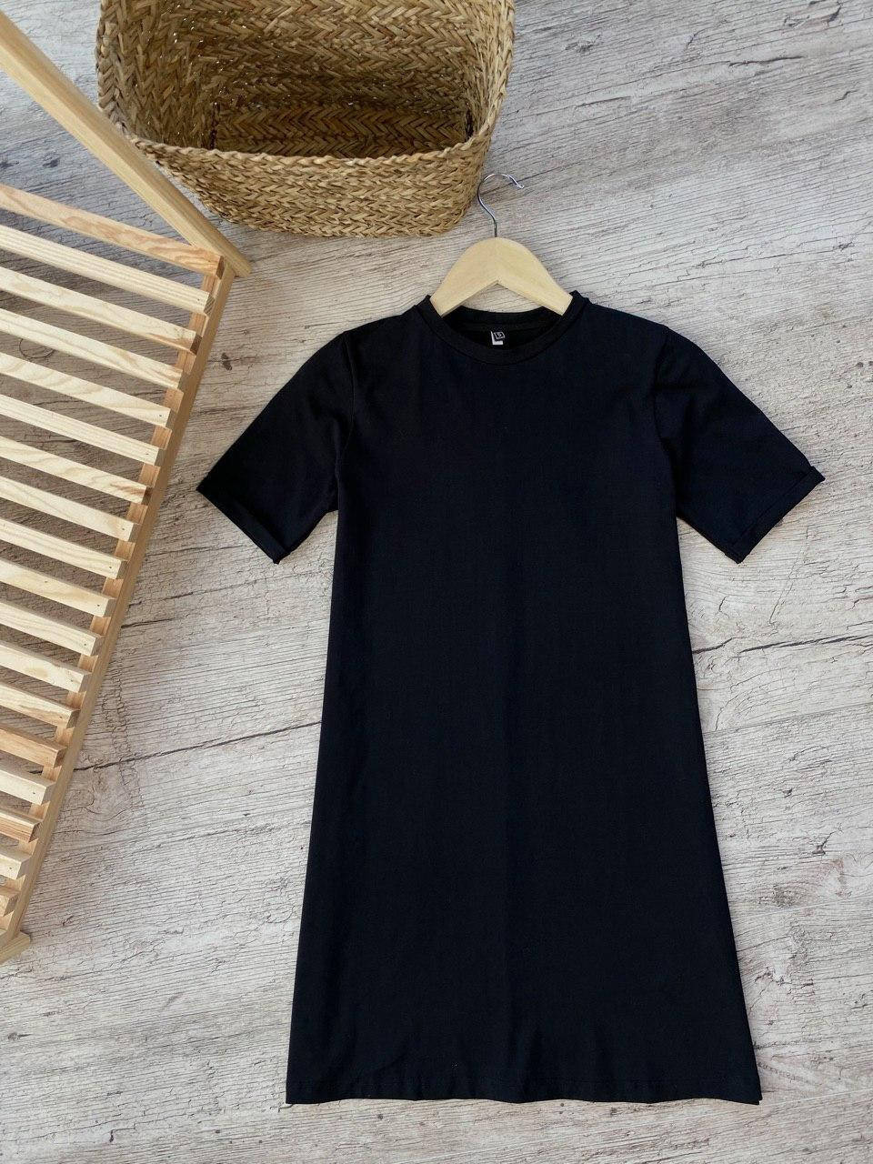 

Универсальное чёрное платье-футболка