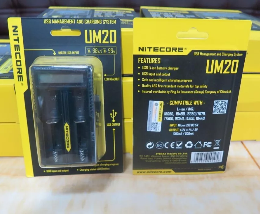 

Оригинальное зарядное Nitecore на 2 аккумулятора с ЖК экраном Li-Ion 18650 зарядка