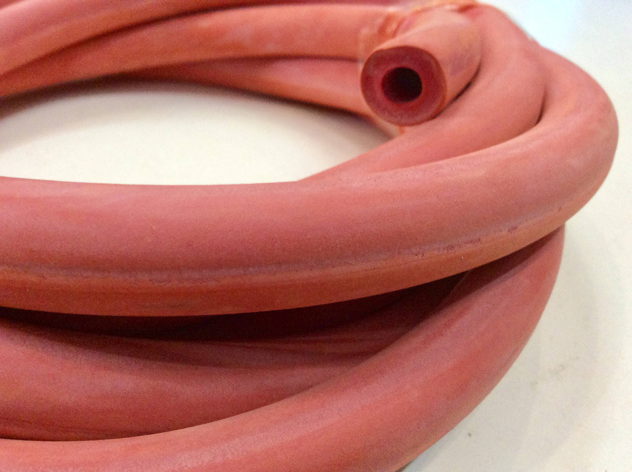 

Жгут резиновый трубчатый диам. 15 мм, длина 3м.