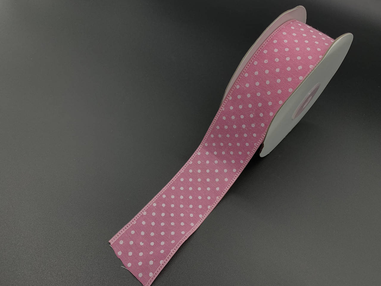 

Лента декоративная в горошек. Цвет розовый. 4см. 20м/рул.