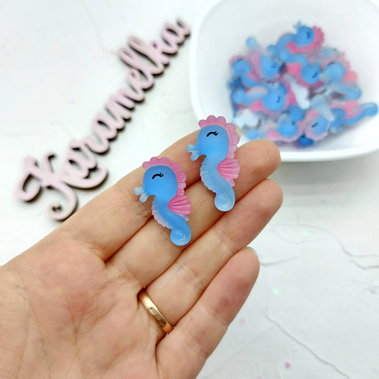 

Кабошон "МОРСЬКИЙ КОНИК", 17*30мм