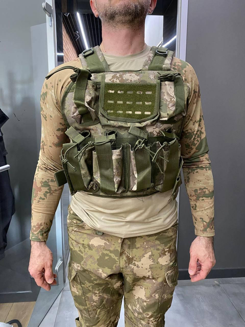

Плитоноска / бронежилет камуфляж, тактический жилет