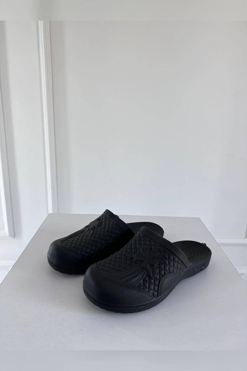 

Шлепки пена женские черные Dreamstan 144355M, Черный