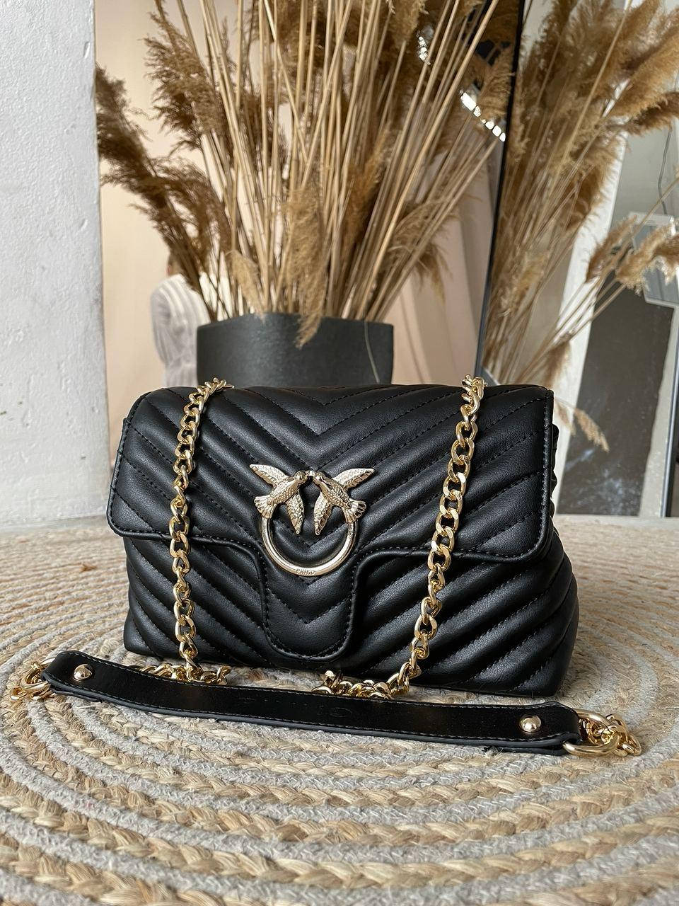 

Кожаная Женская сумочка Pinko Lady Love Bag Puff v Quilt Black Gold Сумка черная, Черный