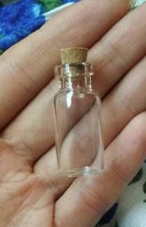 

Баночка стеклянная с деревянной пробкой 16х35 мм, 4 мл