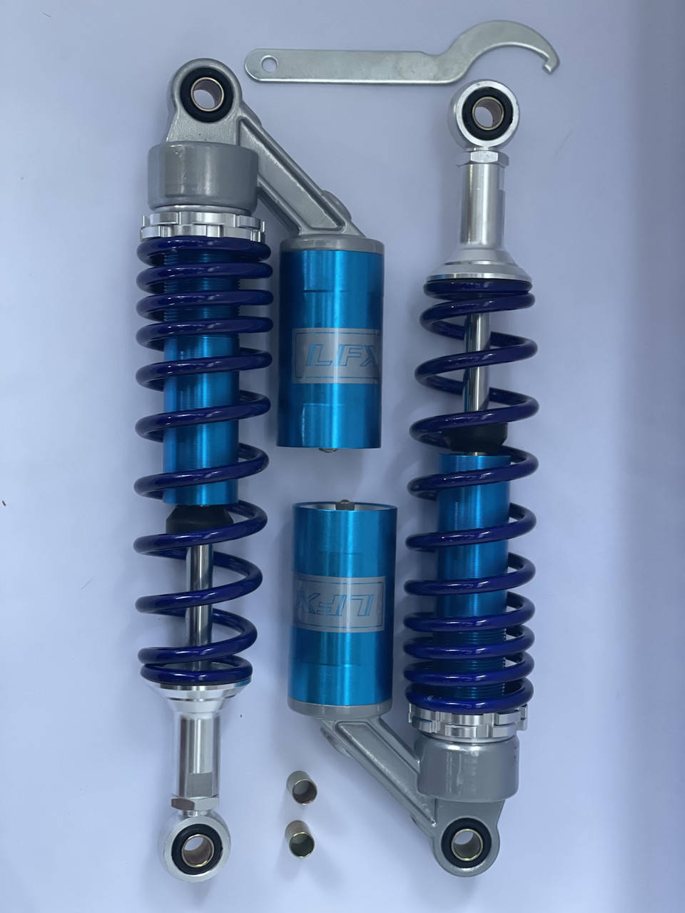 

Амортизаторы (пара) Дельта, Альфа 340mm, газомасляные (Синие) LFX