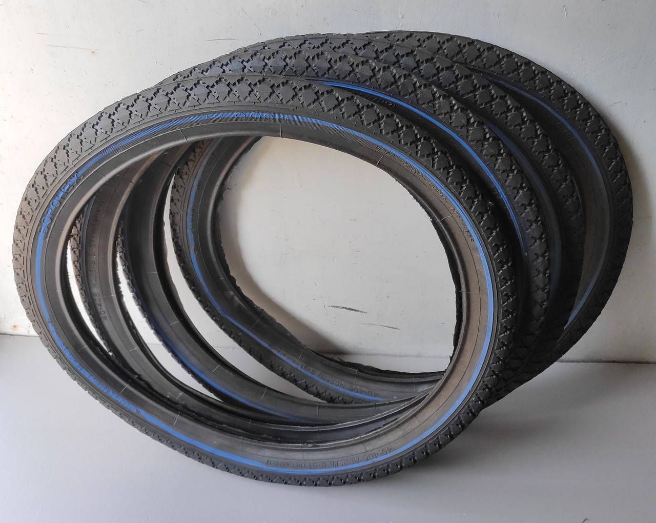 

Покрышка на велосипед 20-1.95 (40-406)