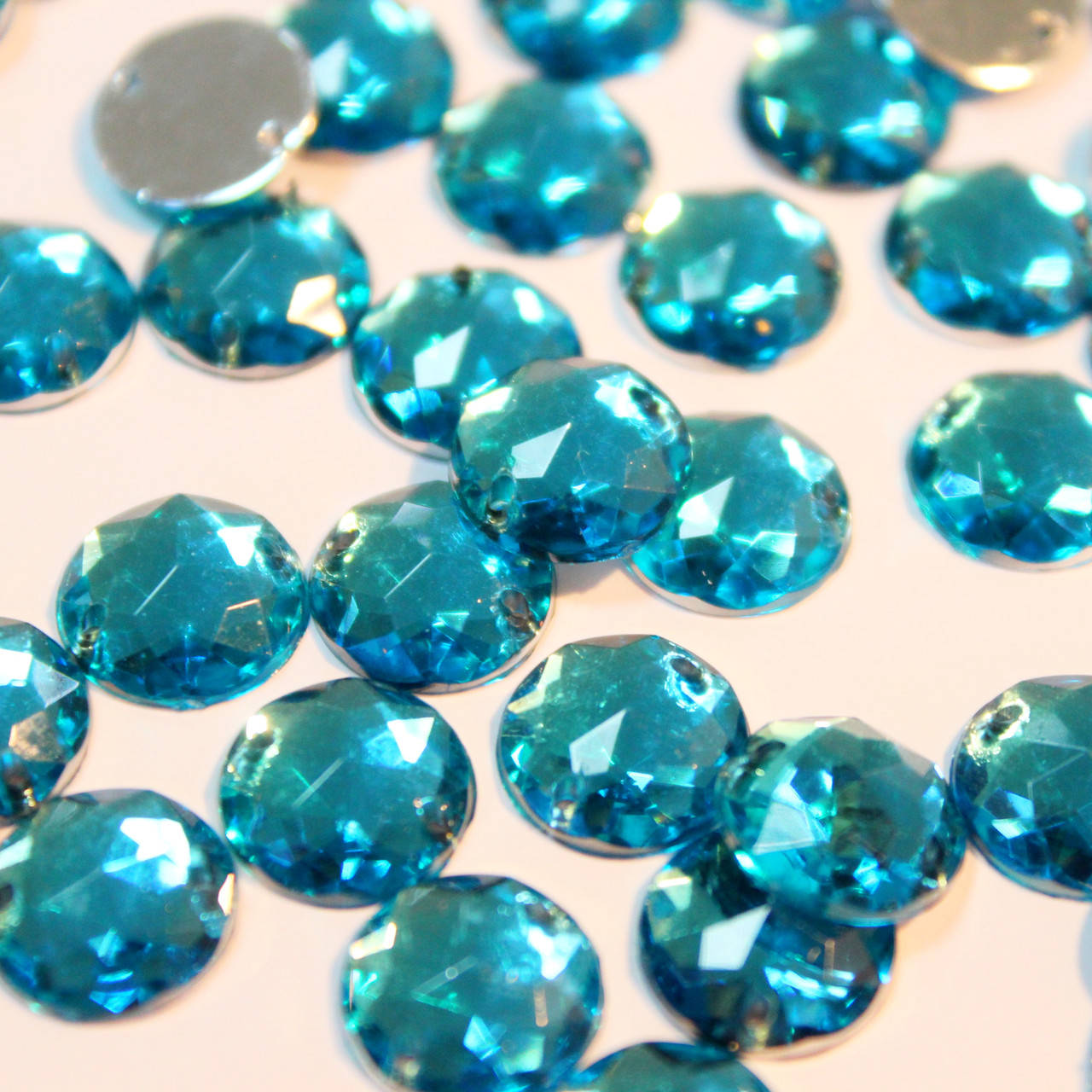 

Пришивные акриловые стразы,10мм, цвет Aquamarine цена за 1шт