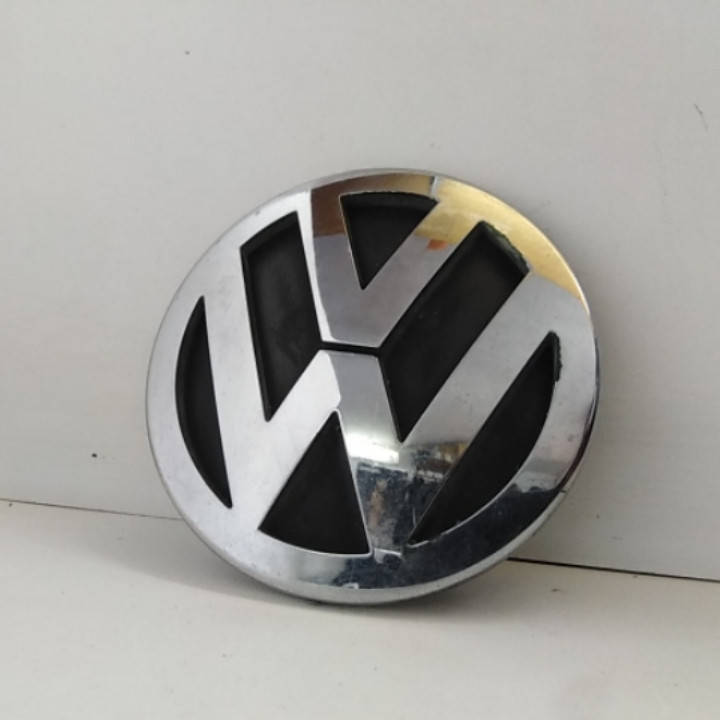 

Значок, эмблема крышки багажника Volkswagen Jetta 3, Джетта 3. 1K5853630.