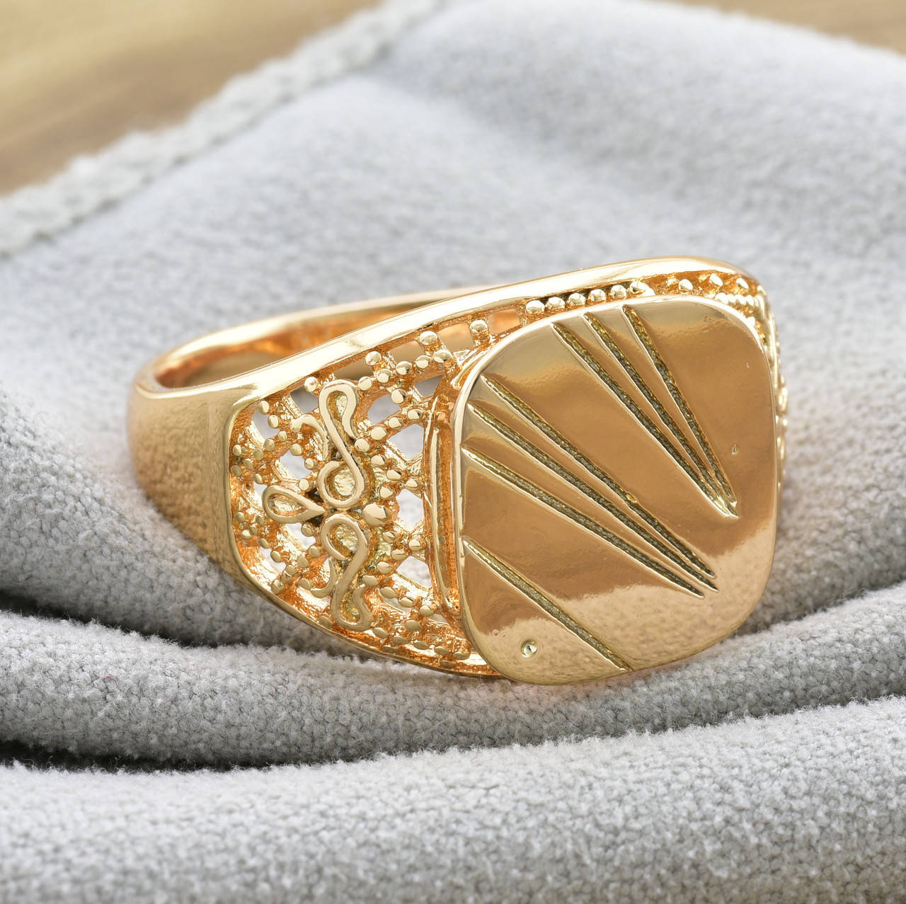 

Печатка Xuping 13852 ширина 16 мм позолота 18K размер 20