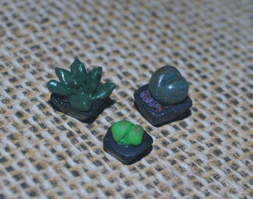 

Миниатюра маленький вазон в горшке 1:12