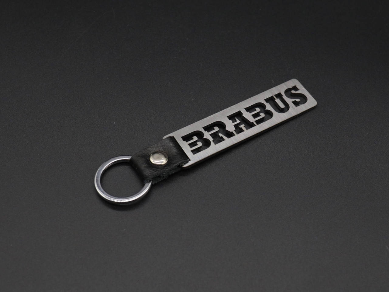 

Брелок металлический. Brabus. 10х2,5см, Коричневый