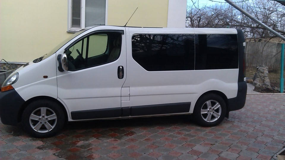 

Ветровики, дефлекторы окон Opel Vivaro 2001-2014 (Hic)