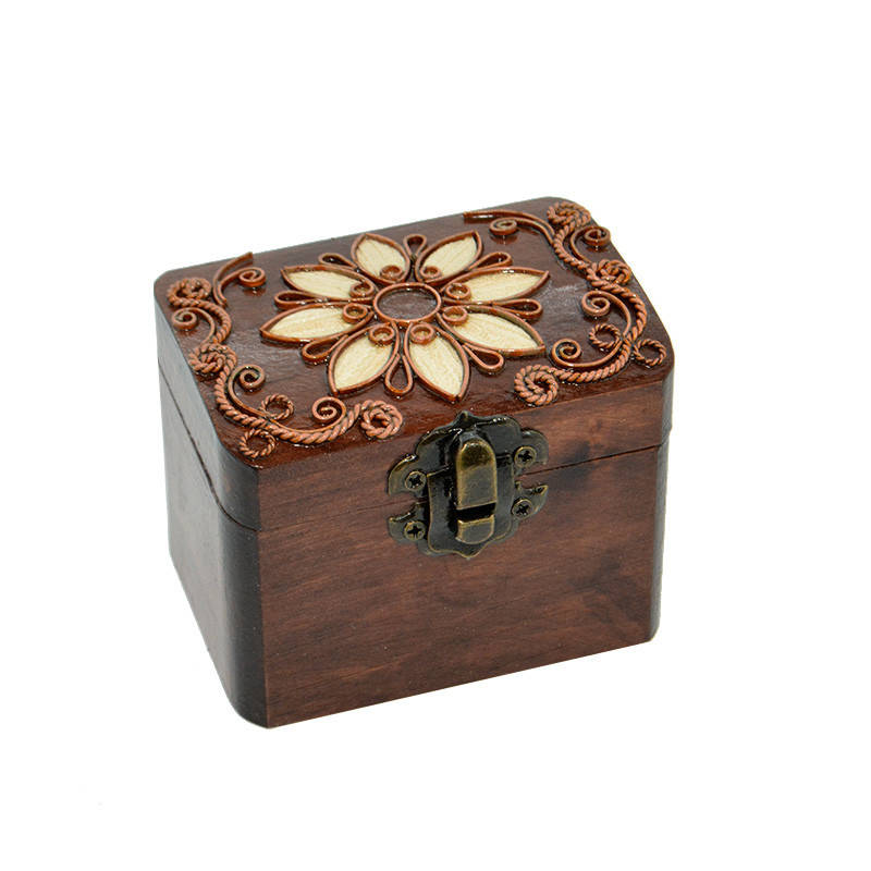 

Деревянная шкатулка с медью 41