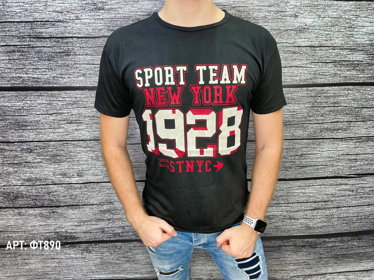 

Мужская футболка. Размеры: M, L, XL (маломерят на размер)
