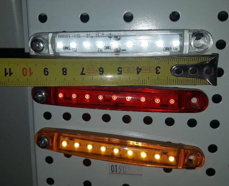 

Габаритные огни для грузовиков Полоска 10 диодов белые 24V, Фонарь габаритный прицепа, габариты