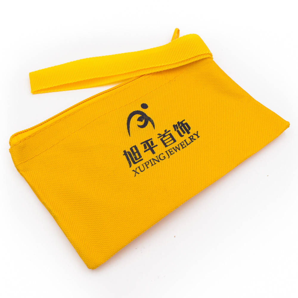 

Косметичка Xuping (original)