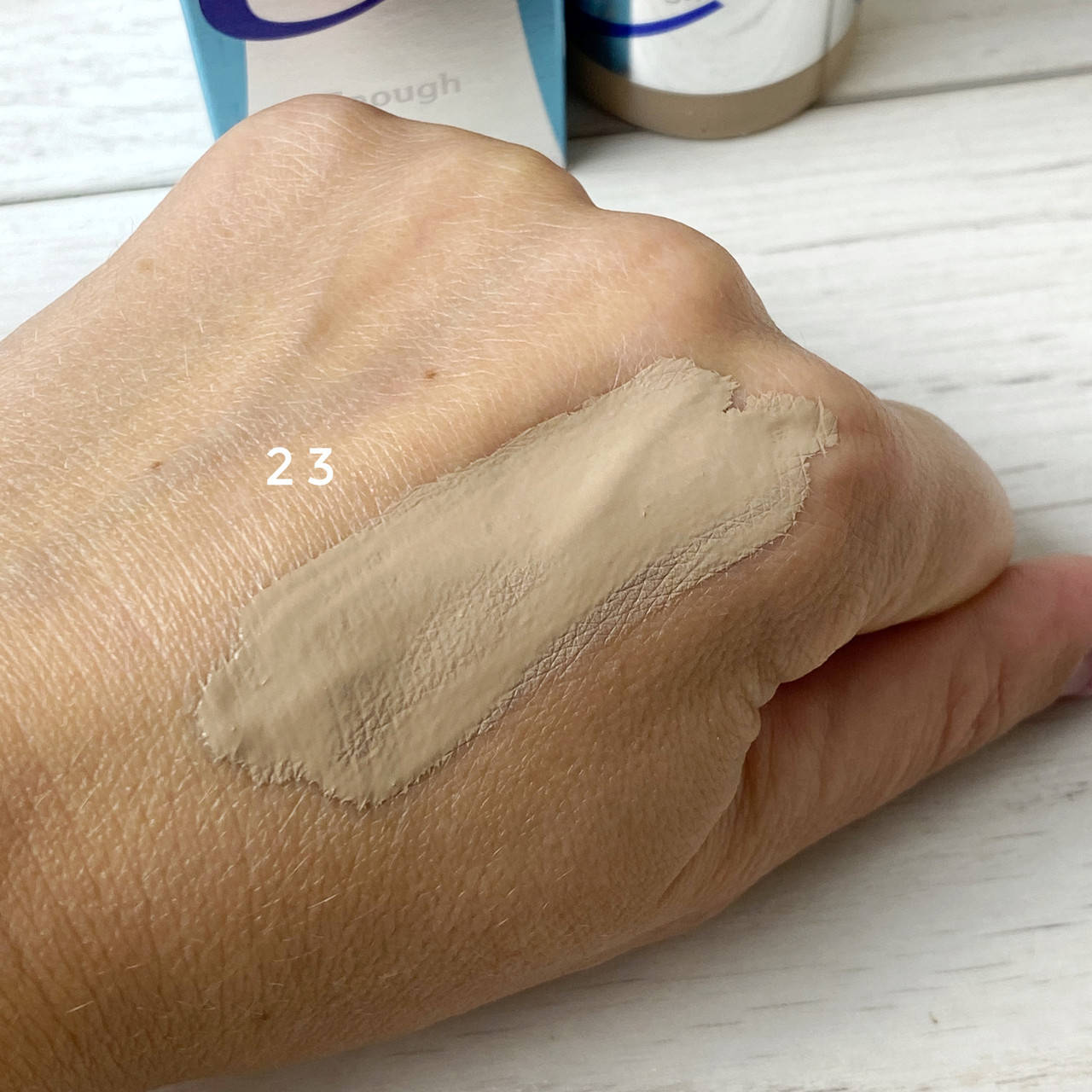 

Тональная основа Enough Collagen Moisture Foundation SPF15 №23