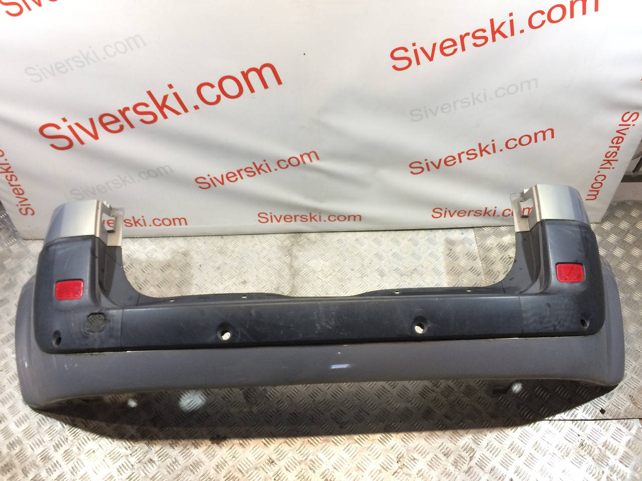 

Бампер задний, буфер, накладка Renault Scenic 2, под парктроніки