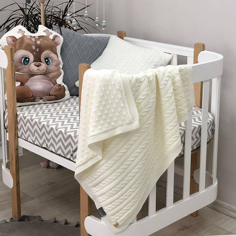 

Детский плед молочный