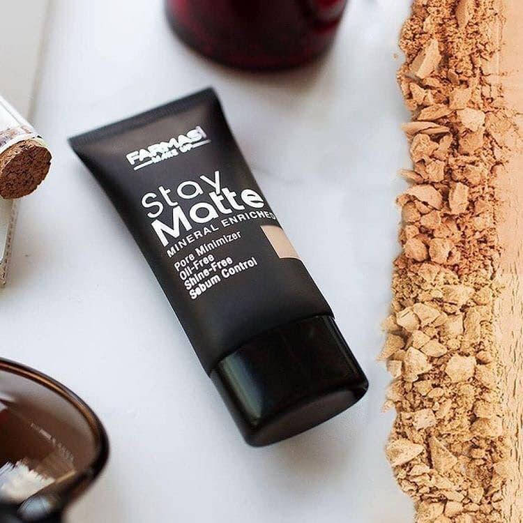 

Матуючий тональний крем Stay Matte, Farmasi, Фармасі