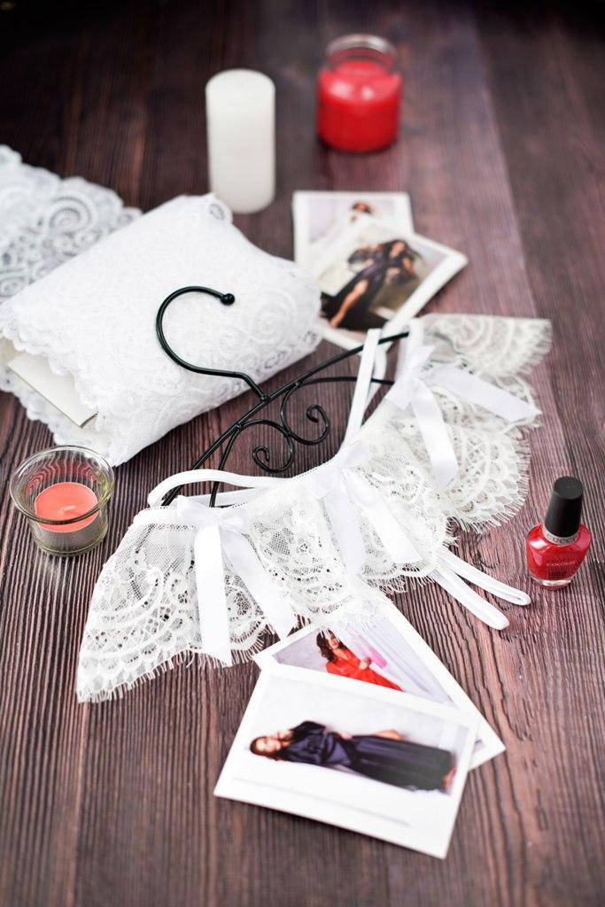 

Белые кружевные стринги с разрезом. Размеры от XS до XXL, Белый