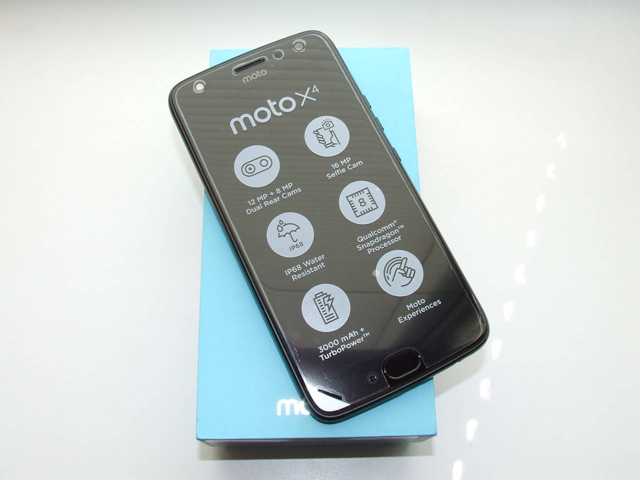 

Смартфон Motorola Moto X4 3/32Gb, Черный