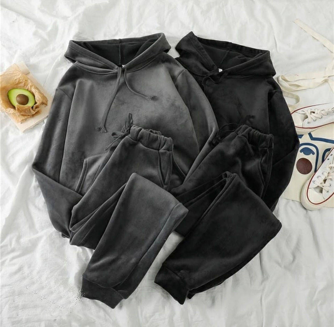 

Женский велюровый спортивный костюм с капюшоном , стильный модный черный, графит 42-44, 44-46