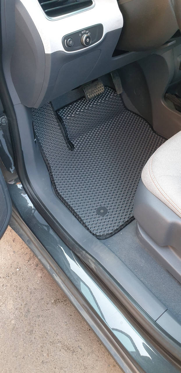 

Автомобильные коврики ЕВА для Chevrolet Bolt Шевроле Болт