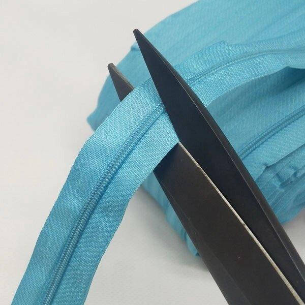 

Рулонная молния типа Спираль Т-3 цвет 547 голубая (СИНДТЕКС-1133), Голубой