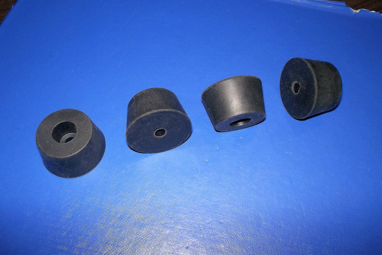 

Ножка резиновая 32 х 18