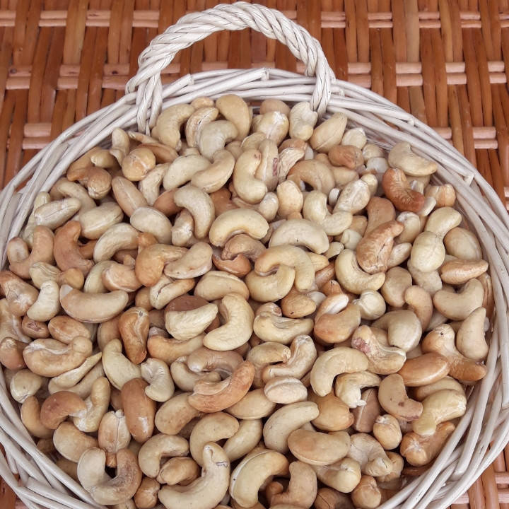 

Орешки кешью (жаренный и сырой)